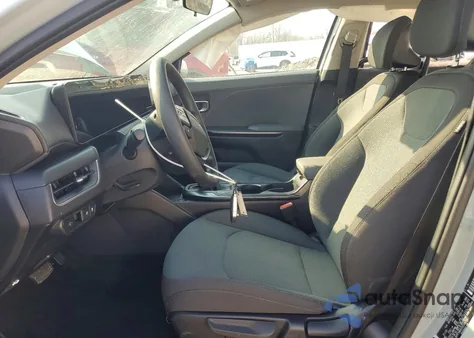 2025 Kia K4 Lx z USA, uszkodzony, nr VIN 3KPFT4DE2SE096724